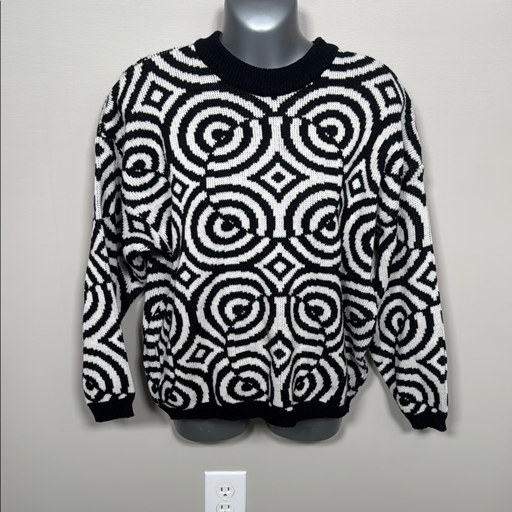 Striking Black and White Crew Neck Sweater with Geometric Design